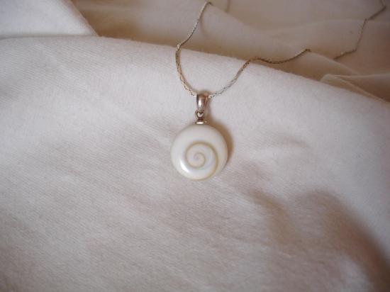 pendentif oeil de sainte lucie