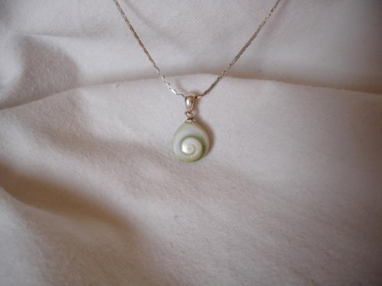 pendentif oeil de sainte lucie