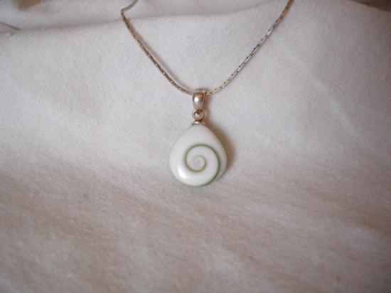 pendentif oeil de sainte lucie